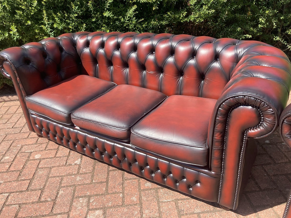 Thumbnail: Leather Chesterfield 3 Piece Suite