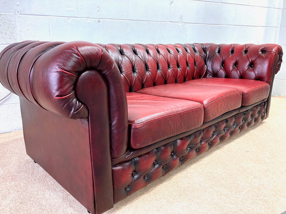 Thumbnail: 3 Seater Leather Chesterfield Sofa