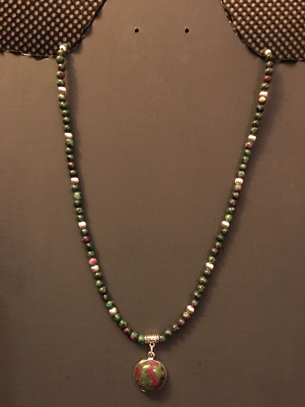 Ruby Jade Beaded Necklace With Pendant