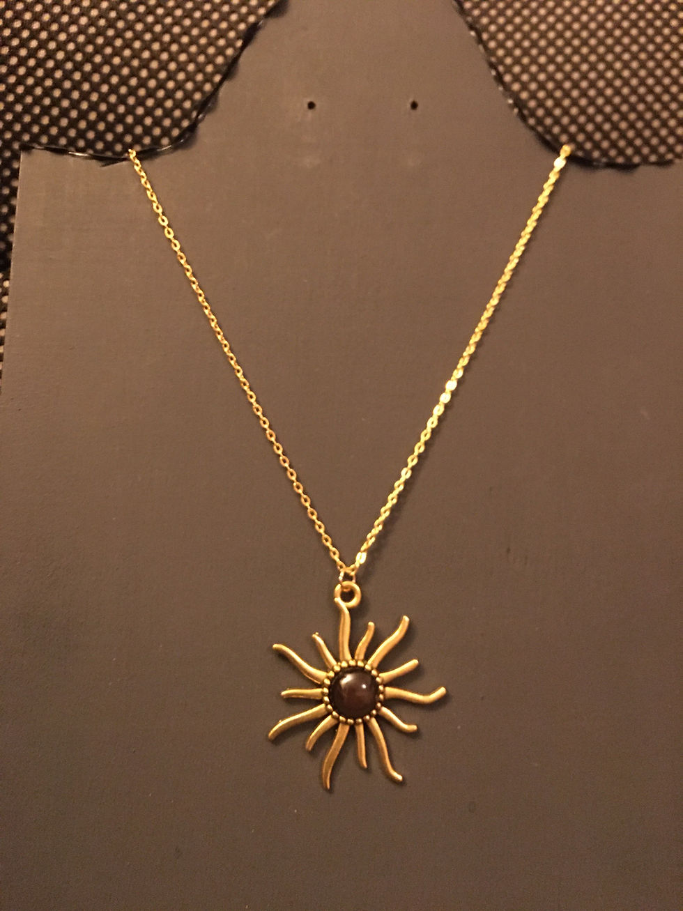 Thumbnail: Mood Changing Sun Pendant Necklace (Gold)
