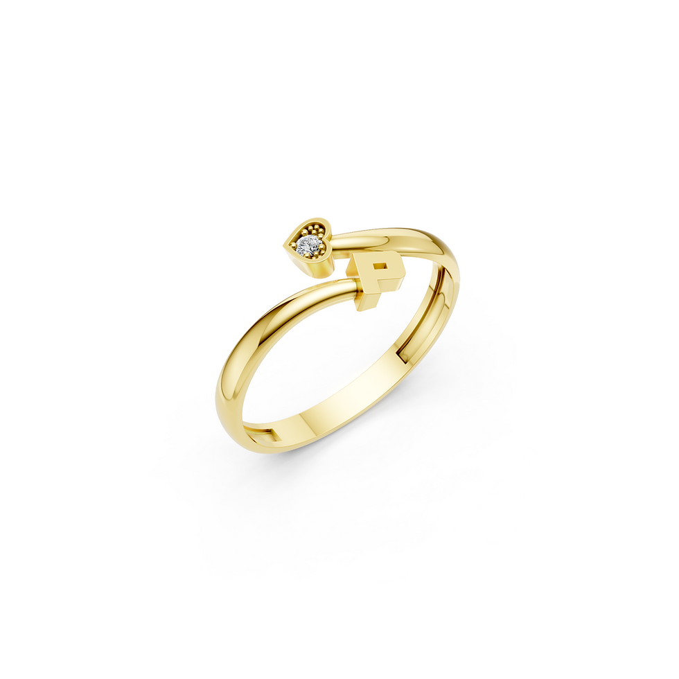 Yellow gold heart & initial P ring in a detailed side view