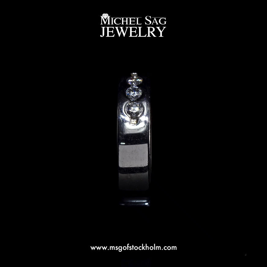 0.45 Carat Total Weight – Three Stone Diamond Engagement Ring Round Cut