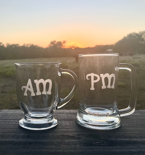 1.25 shot plastic cups Clear Plastic 2oz Shot Cups with Lids 25 Ct