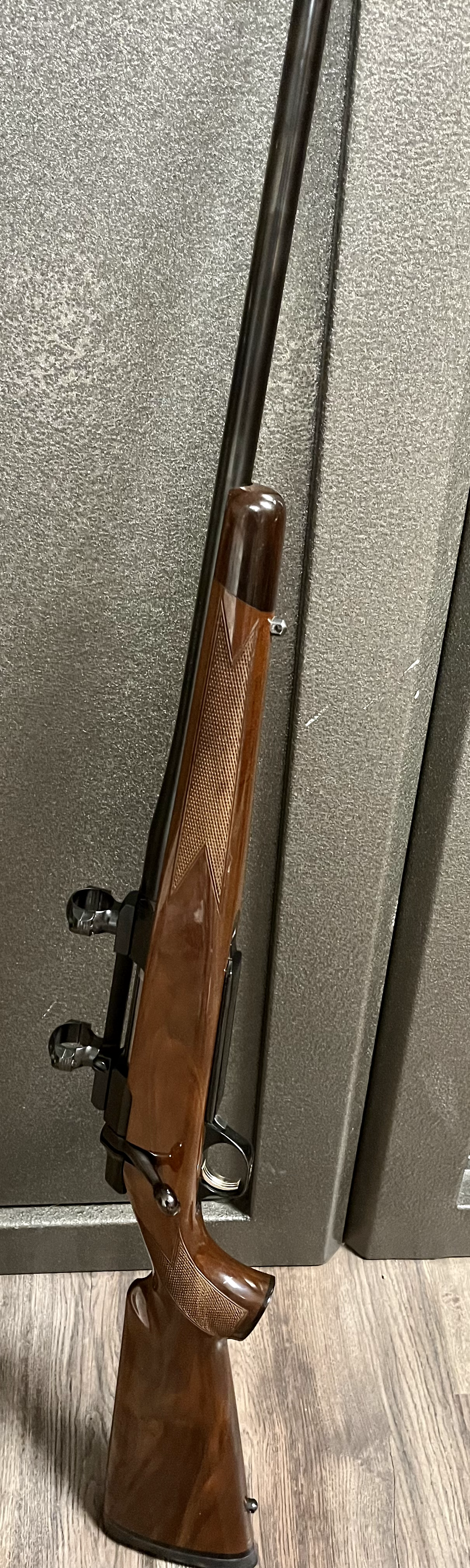 Browning A Bolt Medallion 25-06