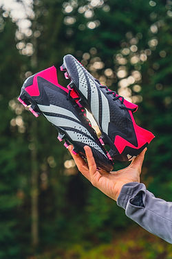 FS23_TEAM_Adidas_PredatorAccuracy_ 2.JPG