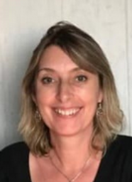 Corinne F.png