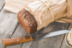 Traditionele Brood Wapped in Paper
