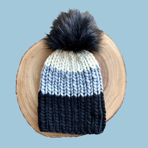 帽子 ollun ponpon knit hat 帽子 ollun ponpon knit hat BLACK KNITTED PON PON HAT WITH