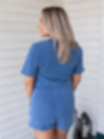 knit top back view