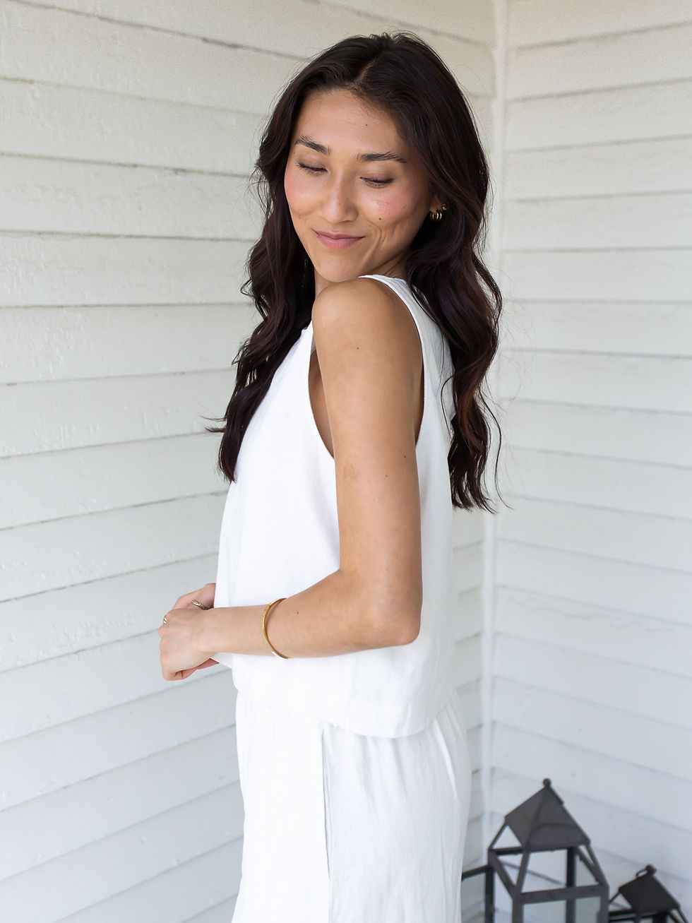 Thumbnail: linen top side view