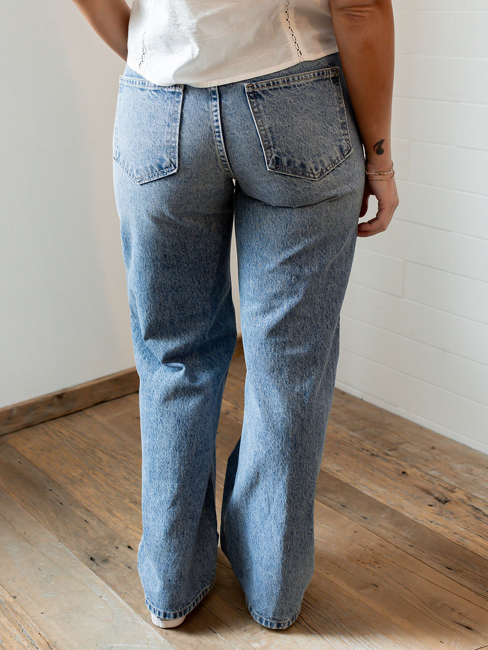 Thumbnail: jeans back view