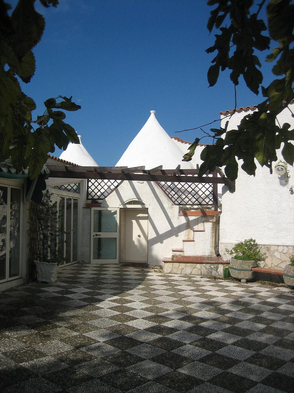 front with trullo