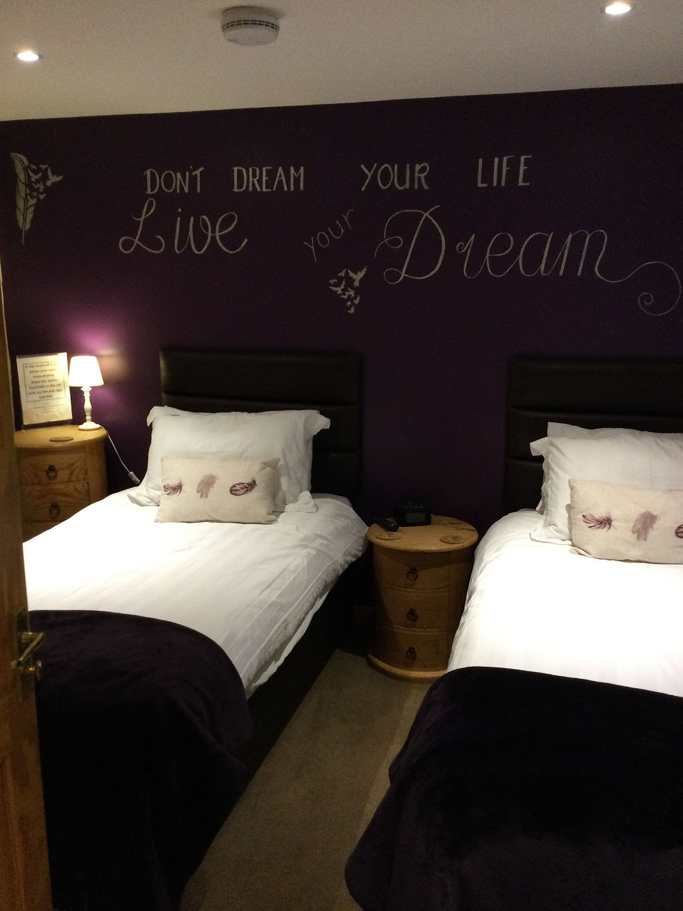 Room 4 Beds