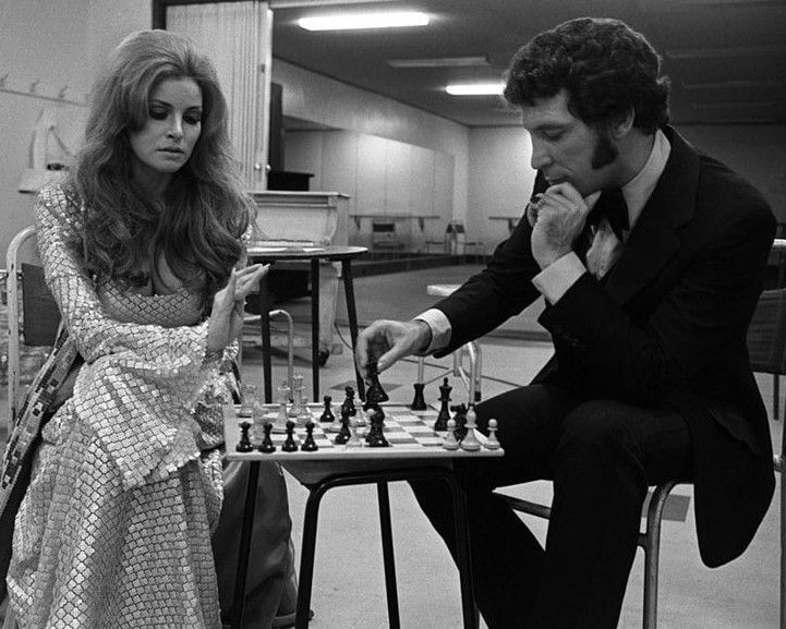 Actress Raquel Welch and singer Tom Jones