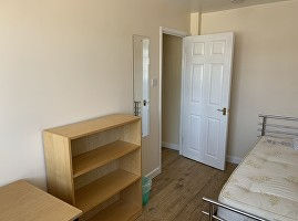 Rear bed next to front bed 2
