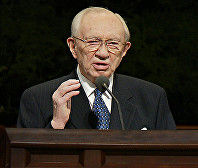 Gordon_B._Hinckley_7203
