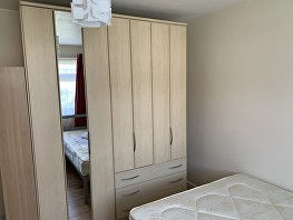 9 Bed opp bath 2A