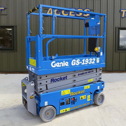 GS1932 Electric Scissor Lift Rocket Rentals Ltd Gloucestershire
