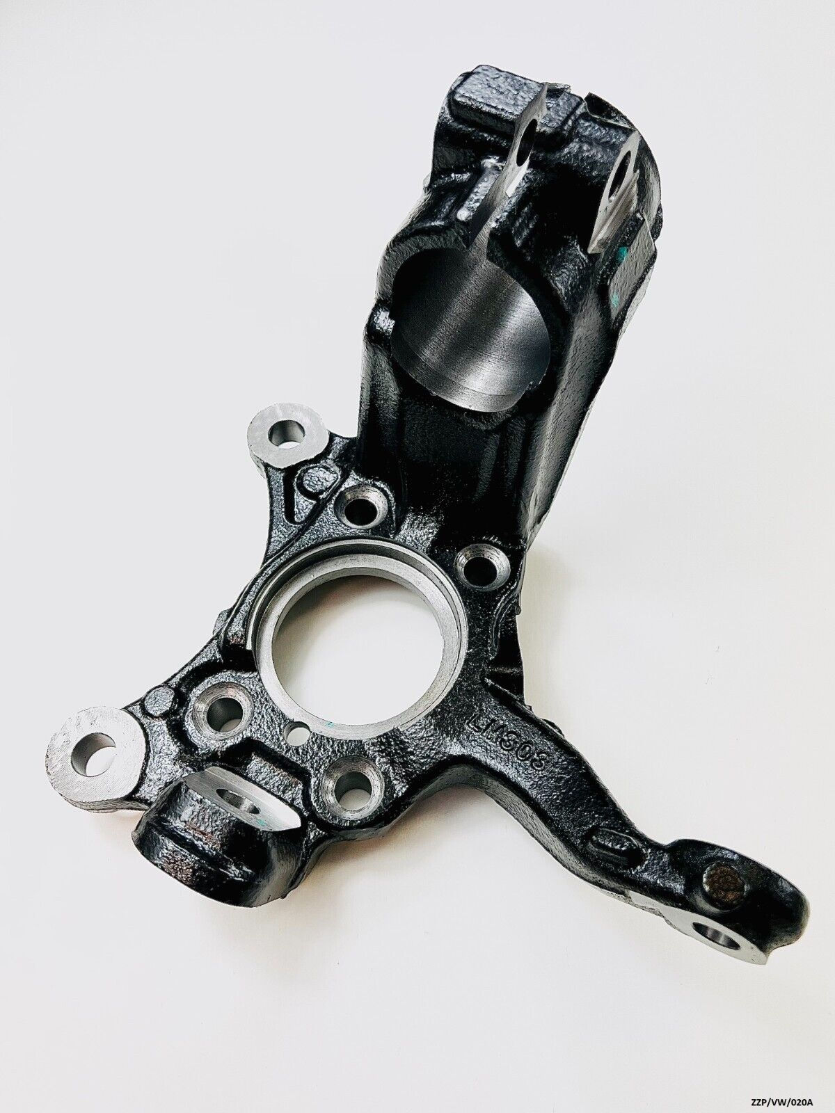 Front Right Steering Knuckle for VW TOURAN ( 1T1 1T2 1T3 ) 2006-2015 ZZP/VW/020A