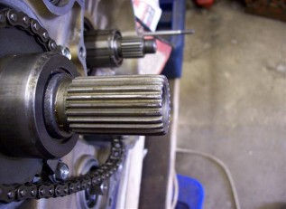 Check the rotor shaft splines (Small)