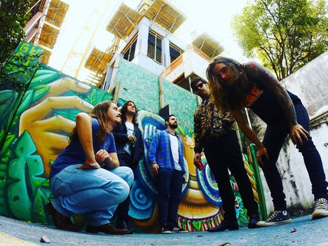 #COLUNAS/ENTRE NÓS: Cachalote Fuzz vai para o sul!