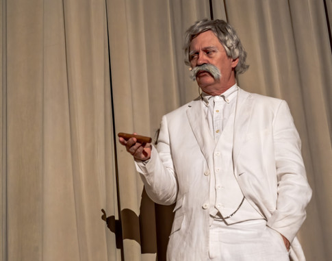 Mark Twain 2022. Photo by Karen Catbird