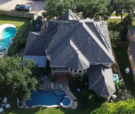 How Long Does a Roof Last in Houston? A Homeowner’s Realistic Guide