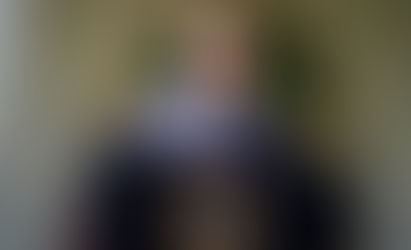 BIDEN MANTIENE LÍMITE DE REFUGIADOS EN 125MIL |