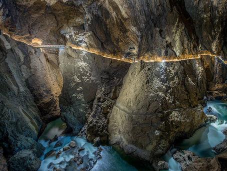 jaskinie szkocjanskie