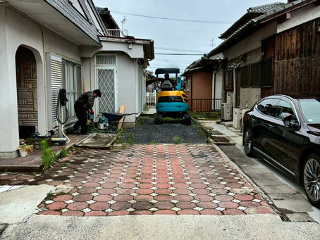 駐車場改修工事中！