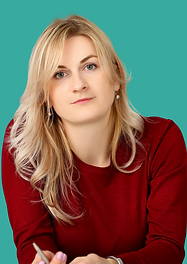 Portrait of a testimonial, a young blond woman with a red pullover.png