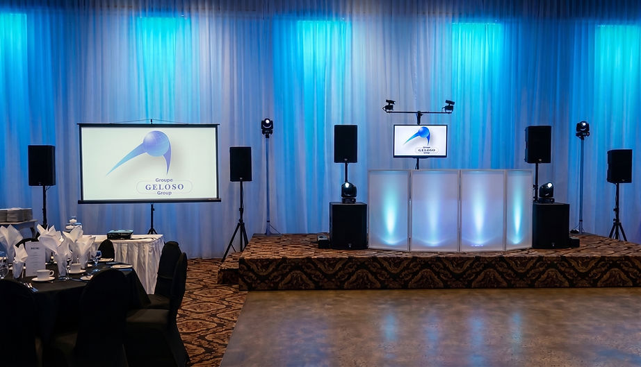 services techniques et audiovisuels pour soirée gala au Château Royal de Laval