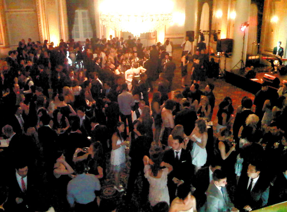 DJ et technicien de son, band, party universitaire pharmacie udem au Windsor Ballrooms, Montréal