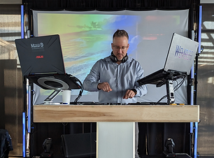 Technical services and DJ for a gala evening at the Montreal Science Centre