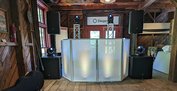 services techniques et DJ de mariage au Moulin Seigneurial de Pointe-du-Lac