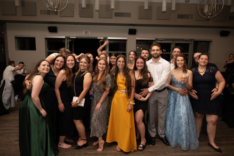 Bal de finissant au Club de Golf Montcalm de St-Liguori, photo de groupe