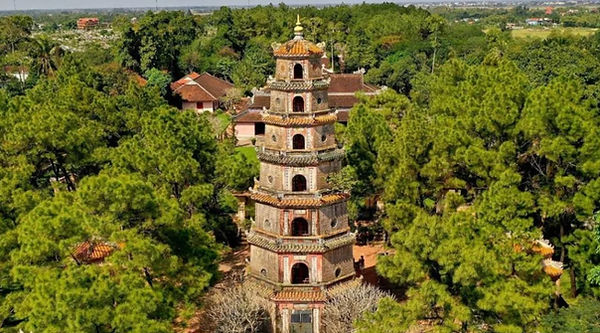 Thien Mu Pagoda_edited.jpg