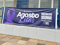 AGOSTO LILÁS: Secretaria da Mulher promove ação de conscientização em frente à Prefeitura