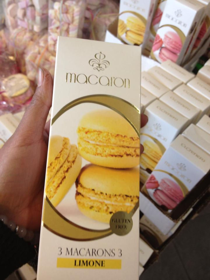 Macaron Limone.jpg