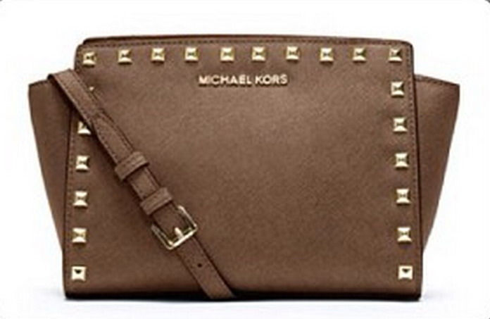 Michael Kors Medium Selma Studded Messanger (5).jpg