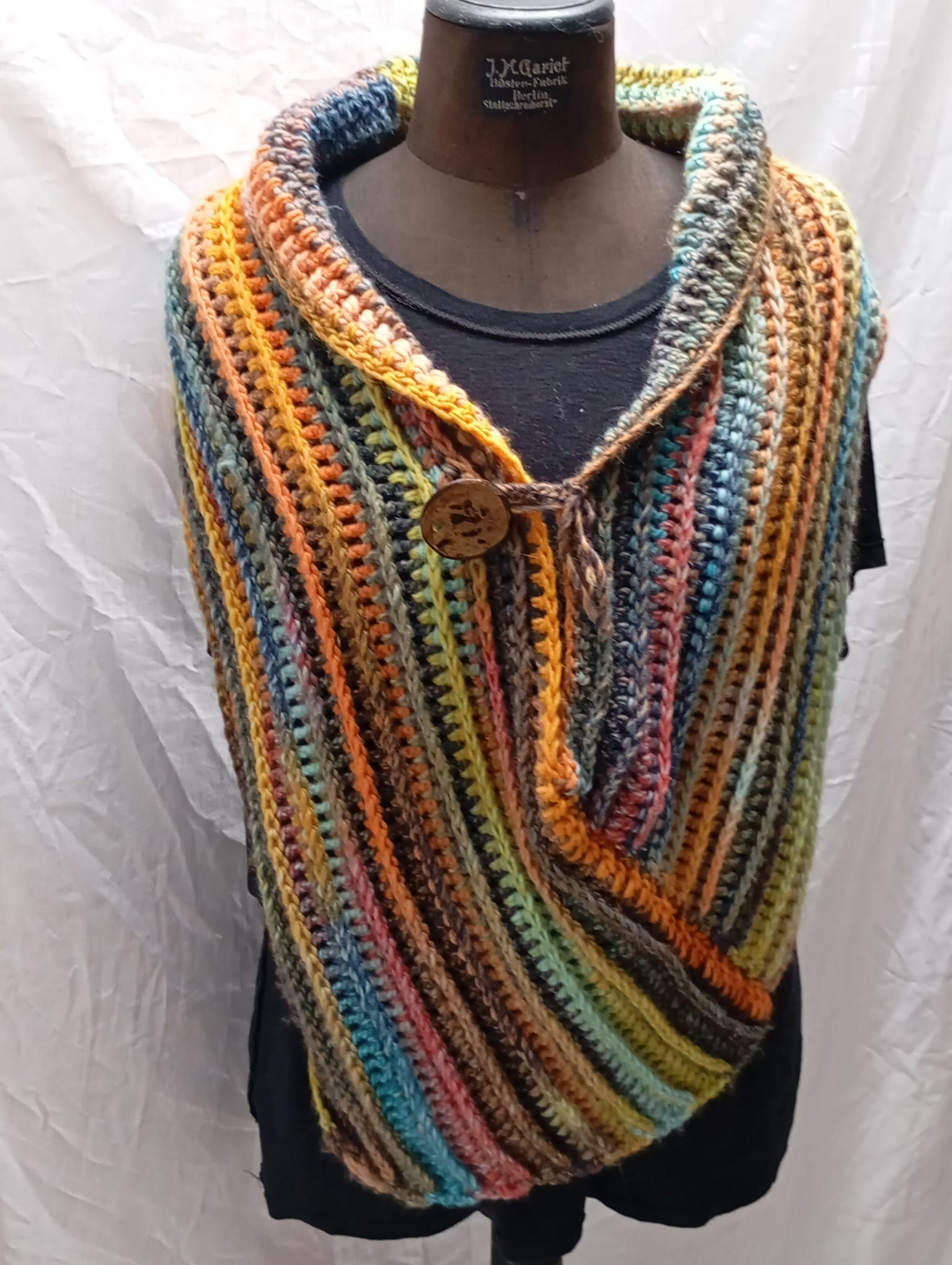 Handgestricktes Dreieckstuch Fano – Multicol