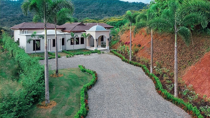 Las Trenzas Tico villa sample _edited.jp