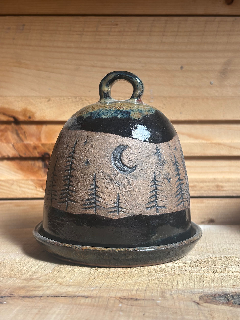 Thumbnail: Dark Pine Moon Butter Bell