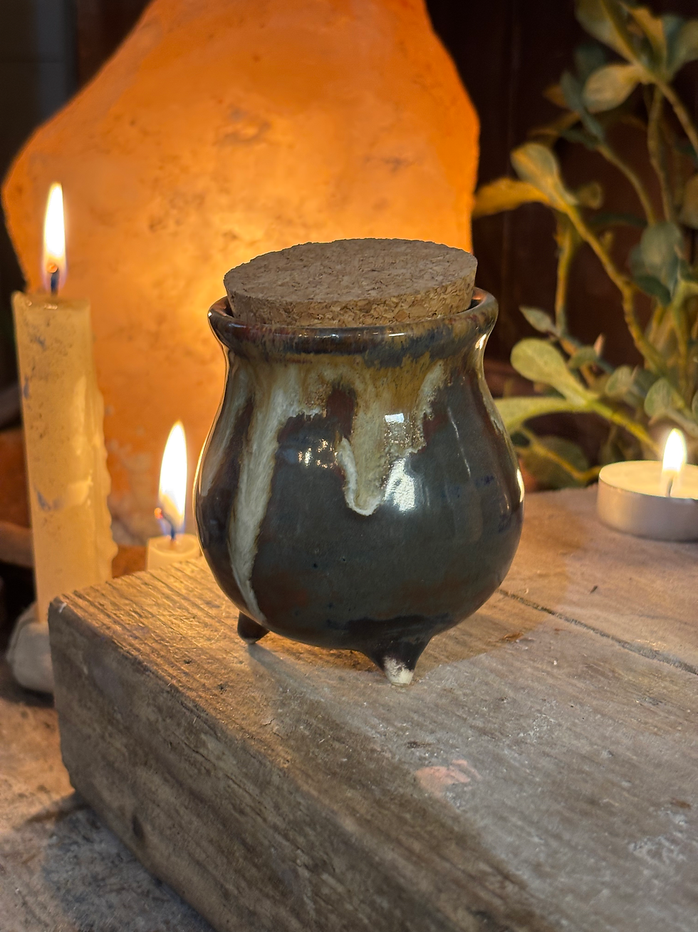 Thumbnail: Cauldron -Drippy Iron Glaze