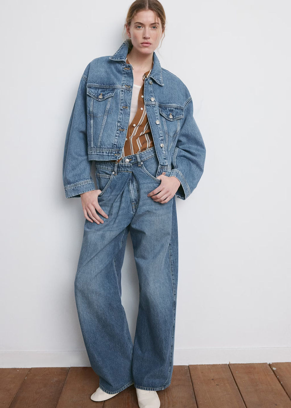 Thumbnail: Pockets denim jacket