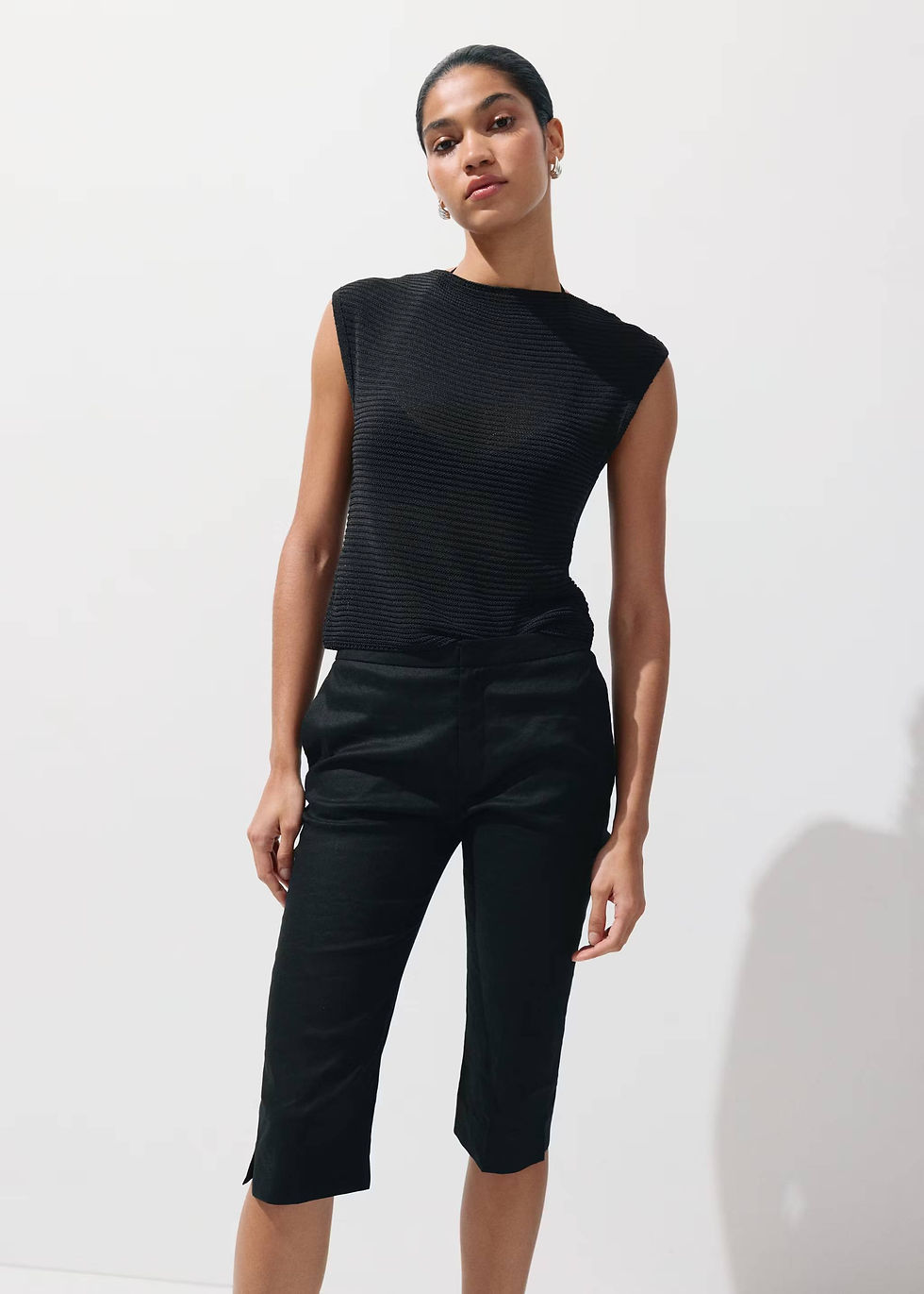 Thumbnail: Short-sleeved knitted sweater