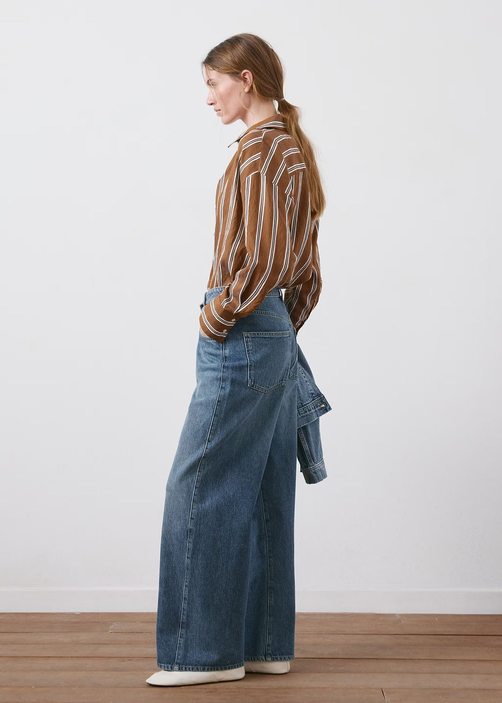 Thumbnail: Mid-rise balloon jeans