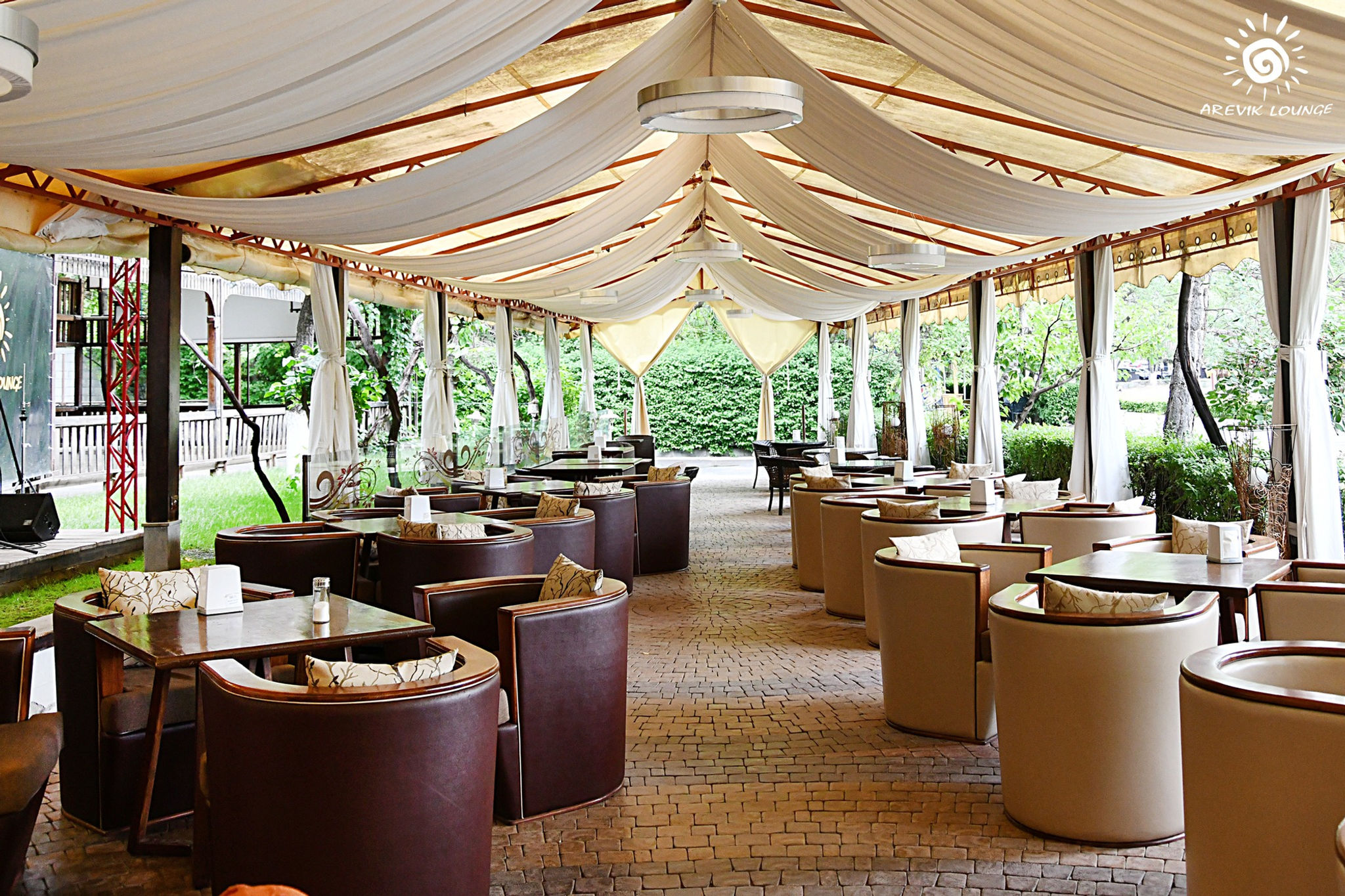 "АРЕВИК" РЕСТОРАН   «ԱՐԵՎԻԿ» ՌԵՍՏՈՐԱՆ  "AREVIK" RESTAURANT