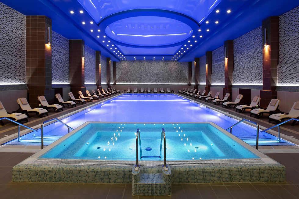 Marriott Tsaghkadzor – пятизвездочный отель в «Долине цветов» в Армении. Здесь гостей ожидают роскошные удобства в курортном городе в окружении гор.
