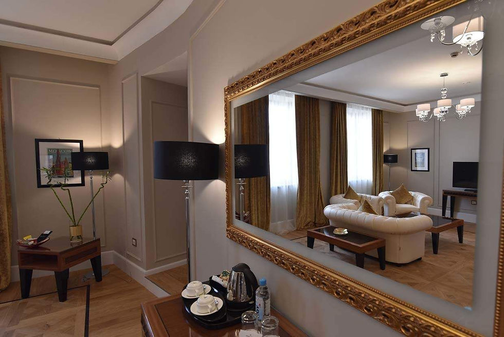 Grand Hotel Yerevan – элегантный современный отель для мечтателей, для тех, кто готов к незабываемым ощущениям и впечатлениям.